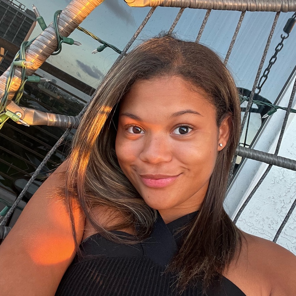 Meet your Posher, Sierra